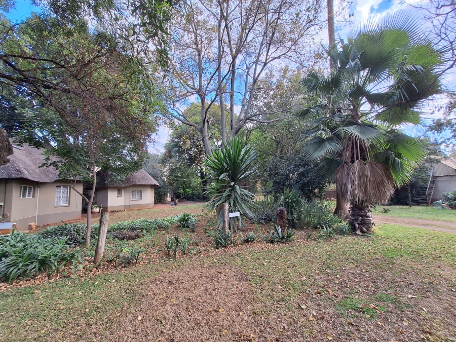 Commercial Property for Sale in Kroondal North West